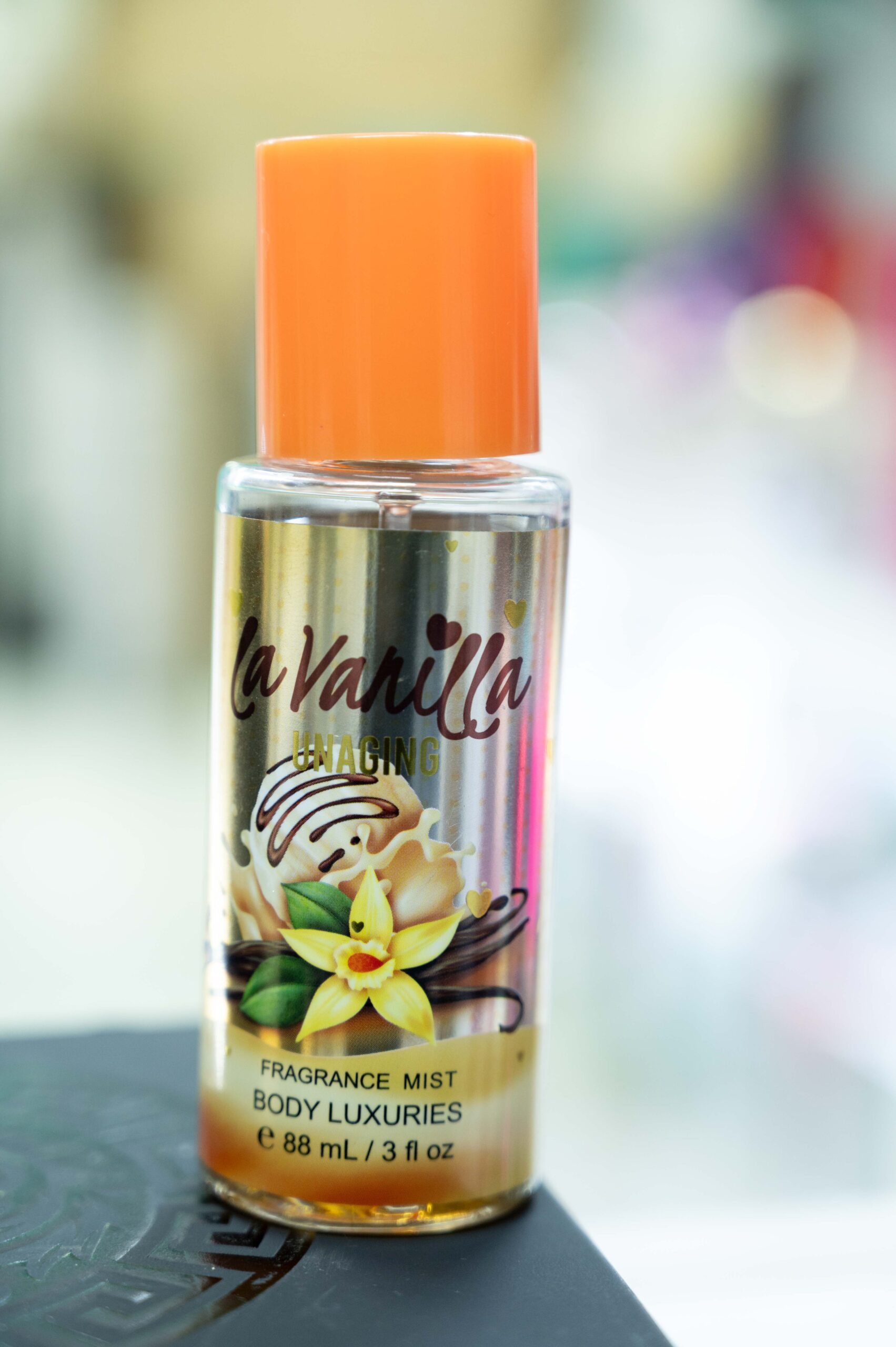 WH2 (14 of 21) Body Luxuries La Vanilla Unaging Fragrance Mist | Warm Vanilla Scent | Long-Lasting Body Spray 88ml - Image 1